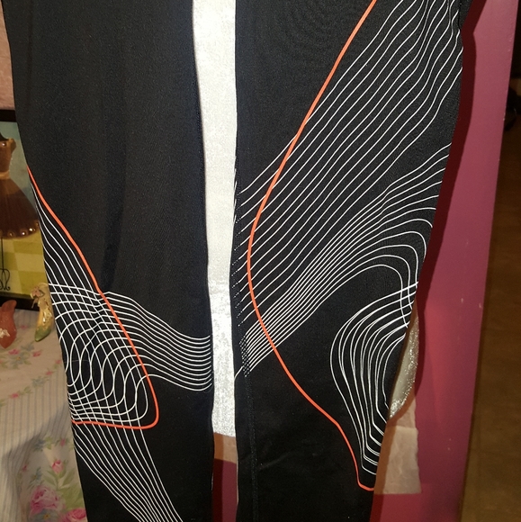 Gap Petite Small Running / Workout Pants - Picture 3 of 6